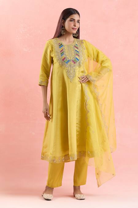 Buy Samyukta Singhania Green Organza, Satin, Silk Gota Patti, Sequins, Embroidery Round Anarkali Set Buy_Samyukta Singhania_Green Organza, Satin, Silk Gota Patti, Sequins, Embroidery Round Anarkali Set