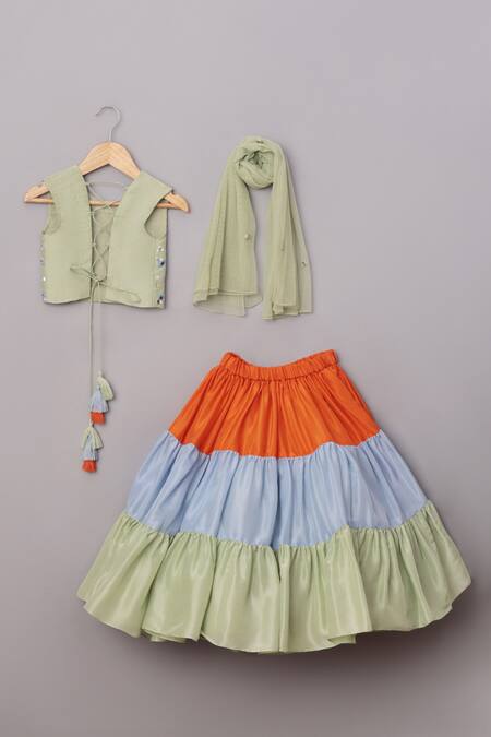 Turqidz By Shweta Aggarwal Green Silk, Net, Linen Tassels, Embroidery Mirror Blouse Lehenga Set at Aza Fashions Turqidz By Shweta Aggarwal_Green Silk, Net, Linen Tassels, Embroidery Mirror Blouse Lehenga Set _at_Aza_Fashions