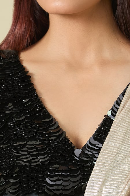 Shweta Kapoor_Gold Metallic Stripe Textured Pre-draped Saree _at_Aza_Fashions