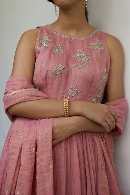 Buy_Vashisht Guru Dutt_Pink Silk, Chanderi Pearls, Sequins Round Neck Bloom Embroidered Anarkali Set _Online_at_Aza_Fashions
