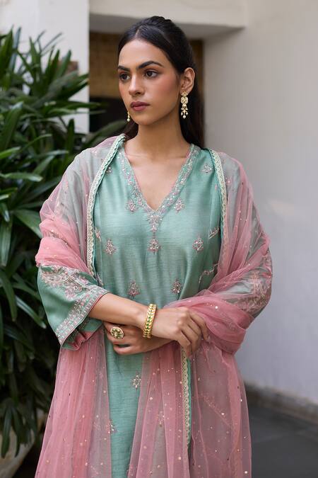 Buy_Vashisht Guru Dutt_Green Silk, Tulle Zari, Sequins, Pearls Floret Embroidered Kurta And Salwar Set _Online_at_Aza_Fashions