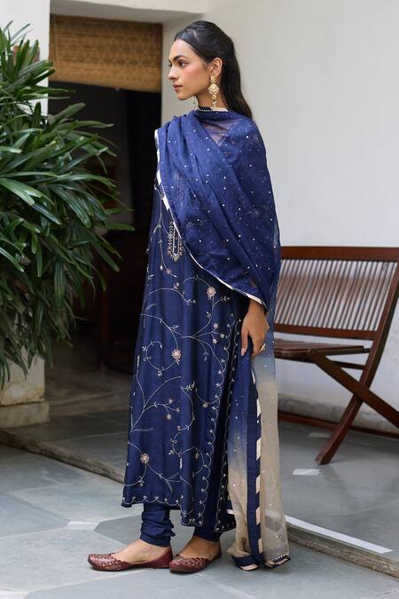 Vashisht Guru Dutt_Blue , Organza Cut Work, Zari, Mughal Bloom Embroidered Kurta Set _Online_at_Aza_Fashions