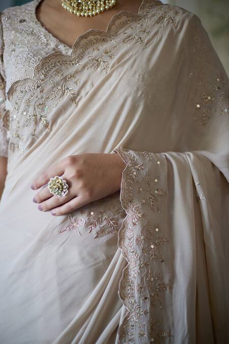 Buy_Vashisht Guru Dutt_Beige Silk, Georgette Embroidery, Sequins Bloom Cutwork Border Saree Set _Online_at_Aza_Fashions