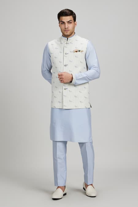 Shop Bubber Couture Cream Cotton Horse Of Siena Print Bundi Online at Aza Fashions Shop_Bubber Couture_Cream Cotton Horse Of Siena Print Bundi _Online_at_Aza_Fashions