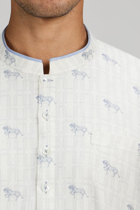 Bubber Couture_Off White , Satin Horse Siena Print Kurta Set _at_Aza_Fashions