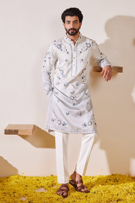 Shreyansh Designs Animesh Ombre Embroidered Kurta Set 