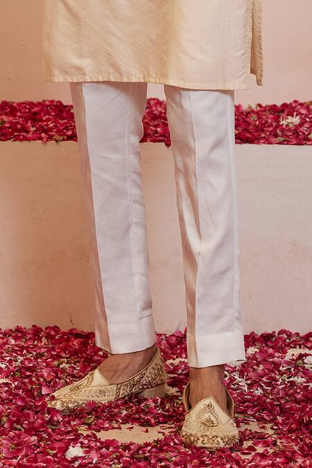 Shreyansh Designs Ivory Cotton, Silk Mandarin Collar Kurta Set Online at Aza Fashions Shreyansh Designs_Ivory Cotton, Silk Mandarin Collar Kurta Set _Online_at_Aza_Fashions