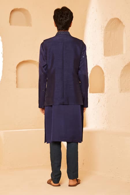 Shreyansh Designs Geometric Embroidered Bundi Kurta Set 