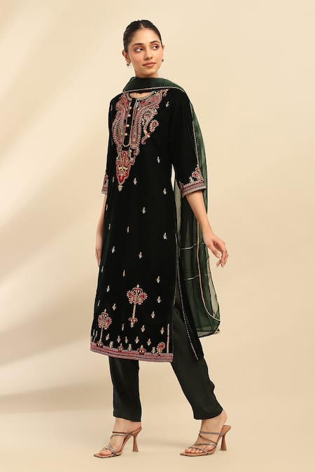 Ritu Kumar, Ri.Ritu Kumar, aarke Ritu Kumar_Black Polyester, Nylon Embroidery, Gota Emerald Green Paisley Crest Kurta Set_Online_at_Aza_Fashions