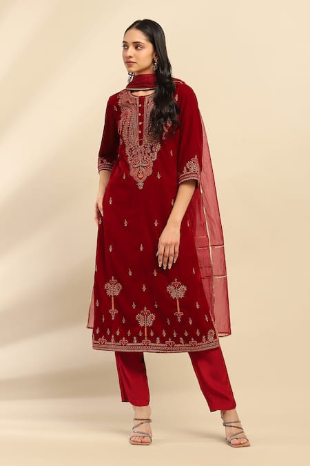 Aarke Ritu Kumar Gianna Paisley Bloom Embroidered Kurta Pant Set 