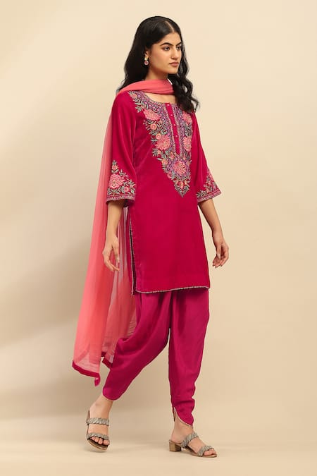 Buy_Ritu Kumar, Ri.Ritu Kumar, aarke Ritu Kumar_Pink Polyester Embroidery, Gota Patti Round Neck Mughal Bloom Kurta Set_Online_at_Aza_Fashions