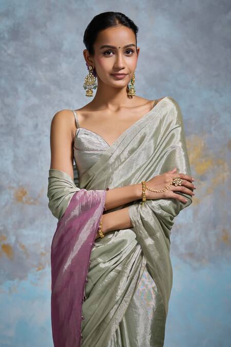 Buy_Dressfolk_Green Handloom Cotton Metallic Thread, Beads Saree With Running Blouse_Online_at_Aza_Fashions