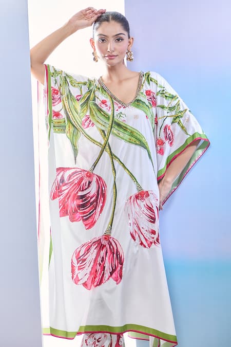 Pria Kataria Puri_White Crepe Print Tulip Blossom V Neck Kaftan And Pant Set _Online_at_Aza_Fashions