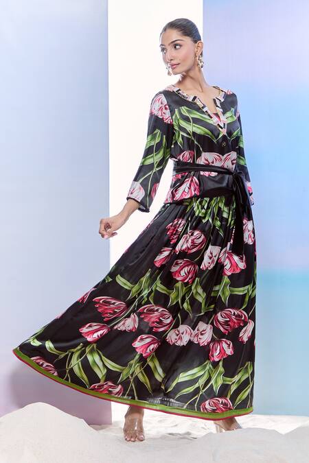 Buy_Pria Kataria Puri_Black Satin Printed Tulip Notched Top And Skirt Set 