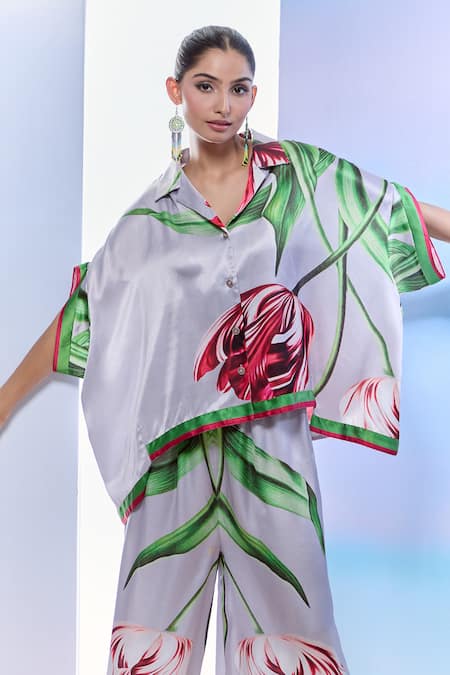 Pria Kataria Puri_Gray Satin Printed Tulip Lapel Collar Asymmetric Shirt And Pant Set _at_Aza_Fashions