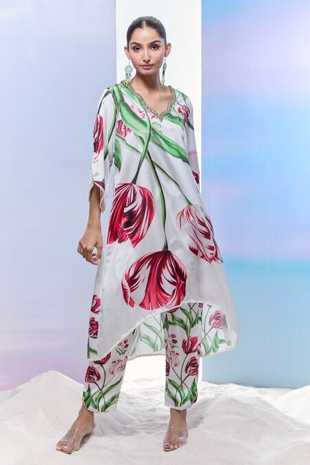 Pria Kataria Puri_White Satin Lace, Sequins V-neck Tulip Print High-low Kurta Set _Online_at_Aza_Fashions