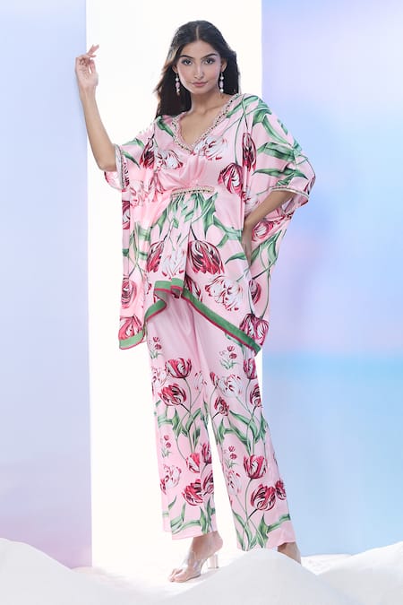Pria Kataria Puri_Pink Satin Printed Tulip Wavy V-neck Embellished Tunic _Online_at_Aza_Fashions