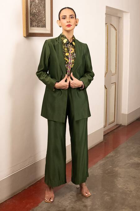 Saksham & Neharicka Green Satin, Cotton Open Neck, Collared Floral Print Jacket Set at Aza Fashions Saksham & Neharicka_Green Satin, Cotton Open Neck, Collared Floral Print Jacket Set _at_Aza_Fashions