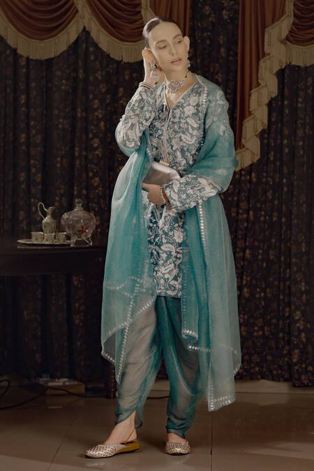 Shop Saksham & Neharicka Green Cotton, Silk, Chiffon, Organza Embroidery, Teal Applique Aari Kurta Set Shop_Saksham & Neharicka_Green Cotton, Silk, Chiffon, Organza Embroidery, Teal Applique Aari Kurta Set