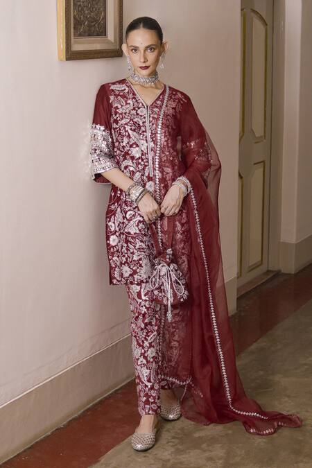 Buy Saksham & Neharicka Maroon Cotton, Silk, Organza Gota Patti, Zari, Embroidery V-neck Aari Kurta Set Online at Aza Fashions Buy_Saksham & Neharicka_Maroon Cotton, Silk, Organza Gota Patti, Zari, Embroidery V-neck Aari Kurta Set _Online_at_Aza_Fashions