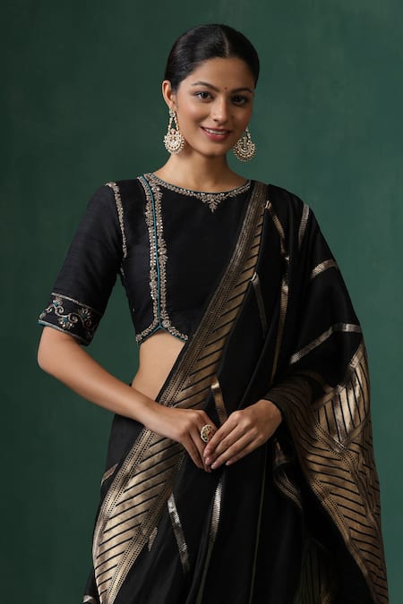 Weaver Story_Black Silk Embroidery Round Neck Floral Zardozi Work Saree Blouse _Online_at_Aza_Fashions