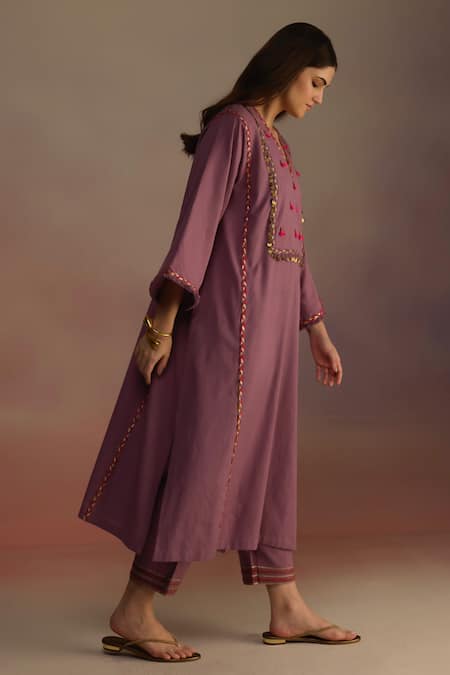 Roza_Purple Linen Embellished Tassel V Neck Kurta Set _Online_at_Aza_Fashions