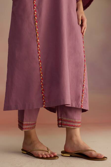 Roza_Purple Linen Embellished Tassel V Neck Kurta Set _at_Aza_Fashions