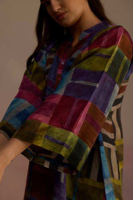 Roza_Multi Color Habutai Silk Printed Geometric Band Collar Boxy Tunic _at_Aza_Fashions