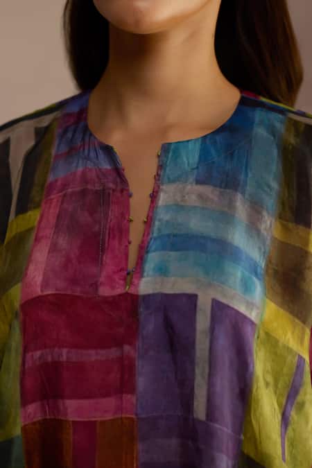 Buy_Roza_Multi Color Silk Round Neck Geometric Hand Sketched Midi Dress 