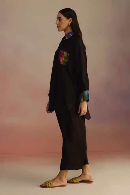 Roza_Black Habutai Silk Printed Geometric Collared Shirt _at_Aza_Fashions