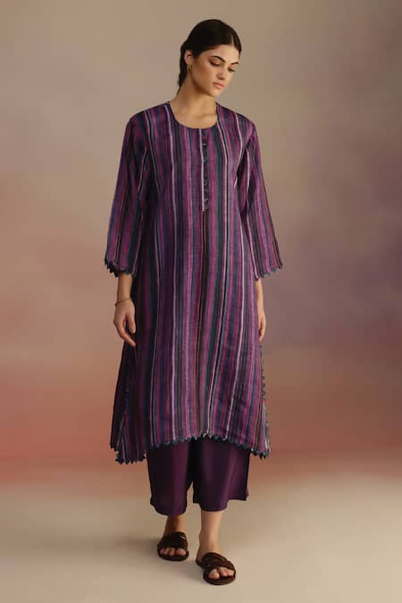 Roza_Purple Silk Round Neck Hand Sketched Stripe Kurta Set_Online_at_Aza_Fashions