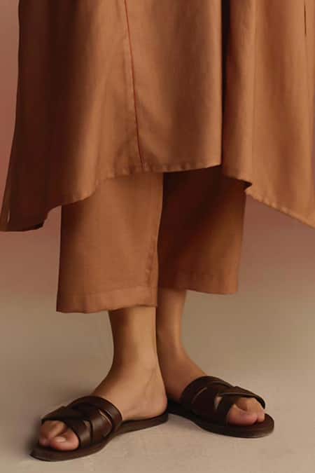 Roza Brown Silk, Wool Open Neck Cinnamon Floral A-line Kurta Set Online at Aza Fashions Roza_Brown Silk, Wool Open Neck Cinnamon Floral A-line Kurta Set _Online_at_Aza_Fashions