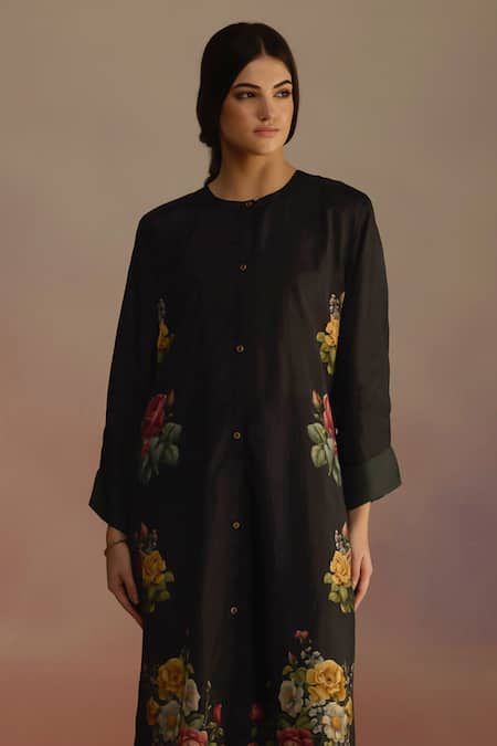 Buy Roza Black Silk Embroidery Round Neck Floral Print Kurta Set With Pant Online at Aza Fashions Buy_Roza_Black Silk Embroidery Round Neck Floral Print Kurta Set With Pant _Online_at_Aza_Fashions