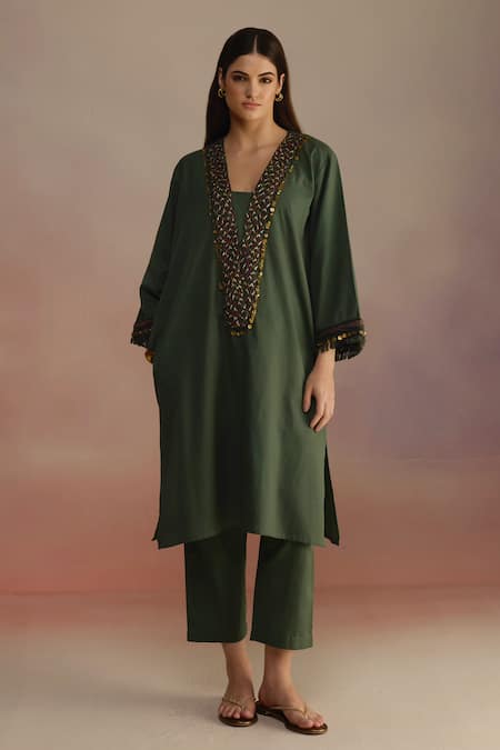 ROZA Neroli Sequin Embroidered Kurta With Pant 