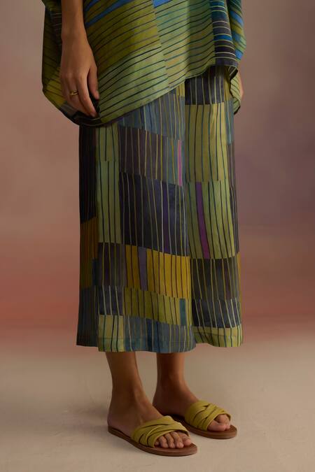 Buy_Roza_Blue Habutai Silk Stripe V-neck Patterned Kaftan Top And Pant Set 