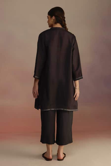 Shop_Roza_Gray Habutai Silk Hand-drawn Rose V-neck Motif Kurta Set _at_Aza_Fashions