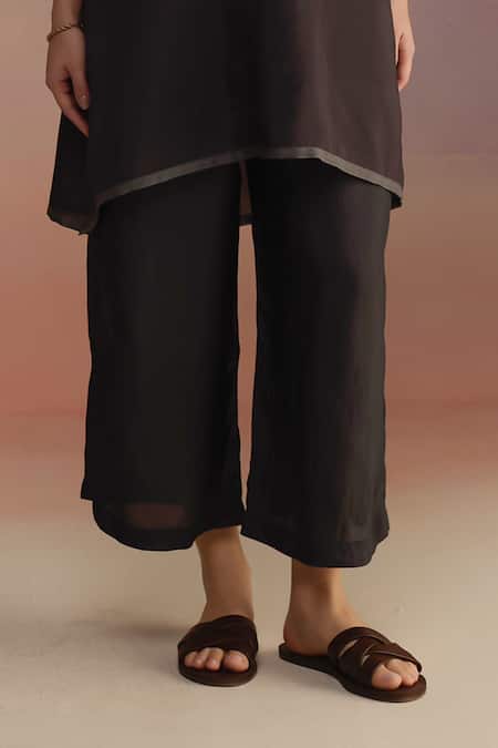 Buy Roza Gray Habutai Silk Hand-drawn Rose V-neck Motif Kurta Set Online at Aza Fashions Buy_Roza_Gray Habutai Silk Hand-drawn Rose V-neck Motif Kurta Set _Online_at_Aza_Fashions