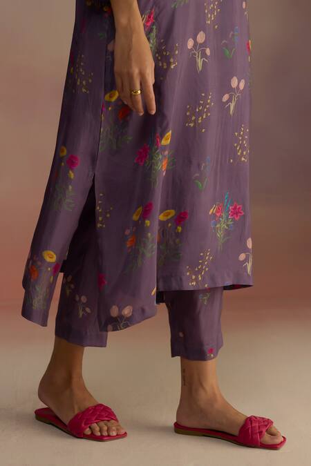 Shop_Roza_Purple Silk Sequins V-neck Watercolour Floral Phiran Kurta Set 