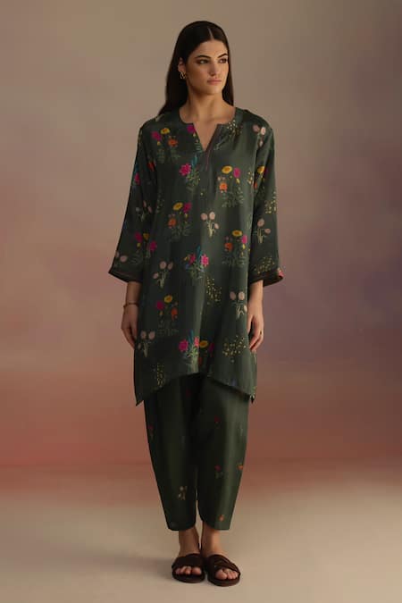 ROZA Zaira Floral Kurta With Salwar 