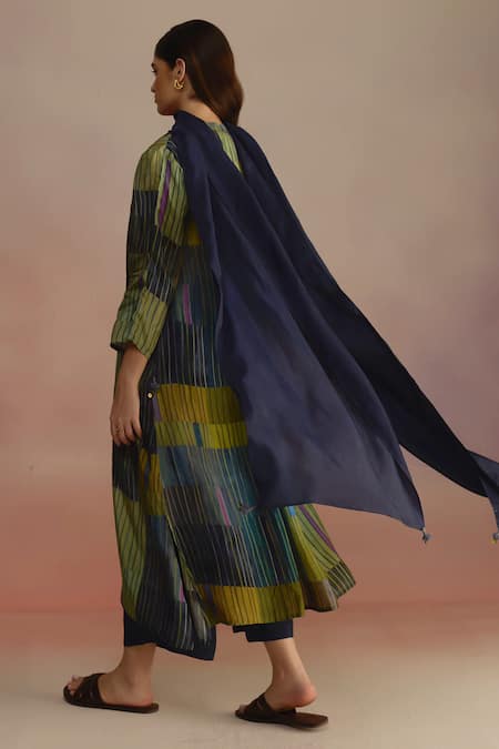 Shop_Roza_Blue Tassels Detail Stole _at_Aza_Fashions