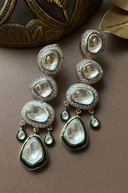 Shop Vasundhara Gold Plated Cut Work Kundan Embellished Designer Earrings at Aza Fashions Shop_Vasundhara_Gold Plated Cut Work Kundan Embellished Designer Earrings_at_Aza_Fashions