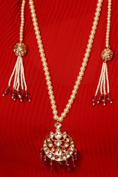 Vasundhara Laya Kundan Embellished Necklace 