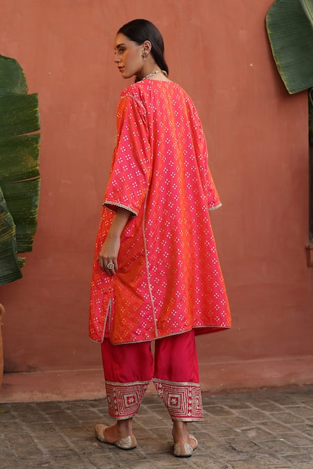 Shop Begum Orange Silk, Satin Gota Patti, Embroidery V-neck Floral Phiran Kurta Set at Aza Fashions Shop_Begum_Orange Silk, Satin Gota Patti, Embroidery V-neck Floral Phiran Kurta Set _at_Aza_Fashions