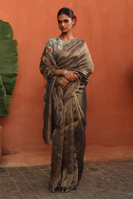 Begum Gulkand Scallop Hem Saree With Blouse 