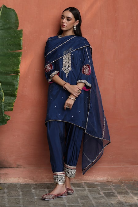 Begum Floral Embroidered Blue Kurta Set 