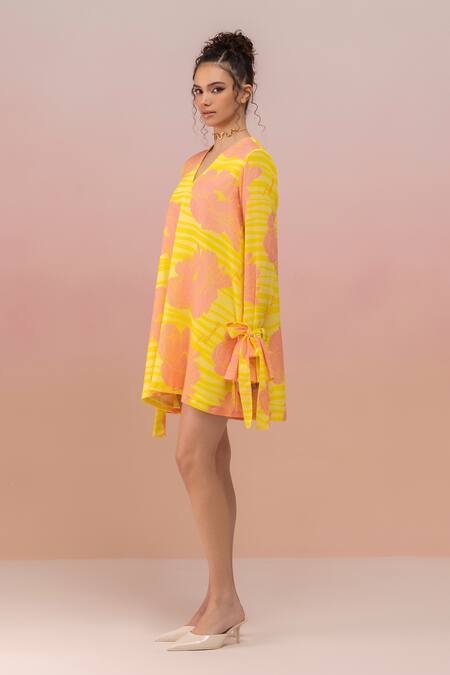Buy Therealb Yellow Viscose Crushed Crepe Printed Floral V Neck Dress Online at Aza Fashions Buy_Therealb_Yellow Viscose Crushed Crepe Printed Floral V Neck Dress _Online_at_Aza_Fashions