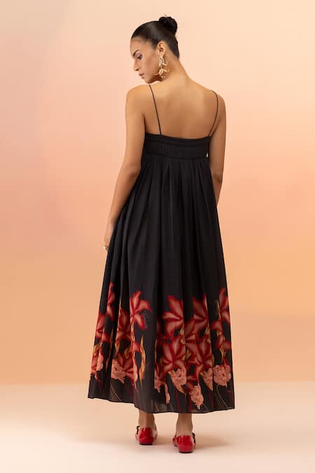 Shop Therealb Black Viscose, Satin Embroidery Sweetheart Neck Floral Border Print Midi Dress at Aza Fashions Shop_Therealb_Black Viscose, Satin Embroidery Sweetheart Neck Floral Border Print Midi Dress _at_Aza_Fashions