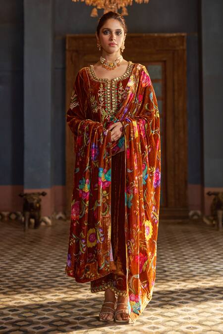 Negra Elegante Brown Silk, Velvet Zari, Gota Patti, Embroidery Split Copper Floral Kurta Set Online at Aza Fashions Negra Elegante_Brown Silk, Velvet Zari, Gota Patti, Embroidery Split Copper Floral Kurta Set _Online_at_Aza_Fashions