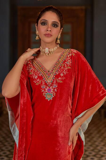 Negra Elegante Orange Silk Embroidery V-neck Velvet Kaftan With Gota Work at Aza Fashions Negra Elegante_Orange Silk Embroidery V-neck Velvet Kaftan With Gota Work _at_Aza_Fashions