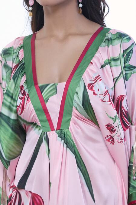 Shop Pria Kataria Puri Pink Satin Print Tulip Blossom V Neck Kaftan Shop_Pria Kataria Puri_Pink Satin Print Tulip Blossom V Neck Kaftan